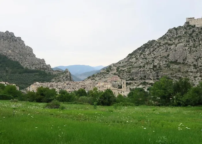Les D'intervalles Apartment Entrevaux